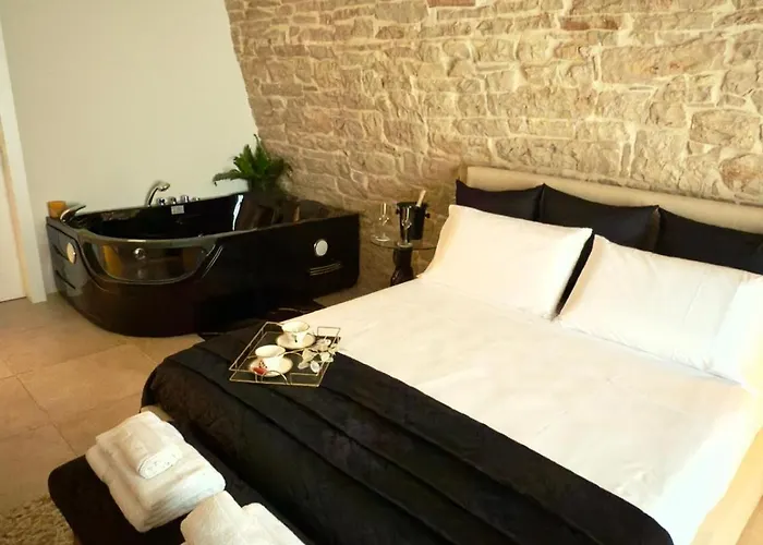 Masseria Finigrini Luxury Bed and breakfast Corato