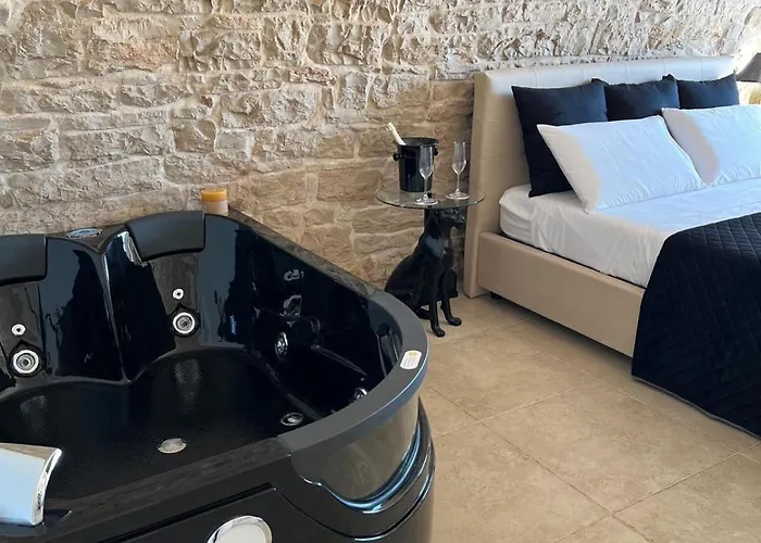 Masseria Finigrini Luxury Bed and breakfast *