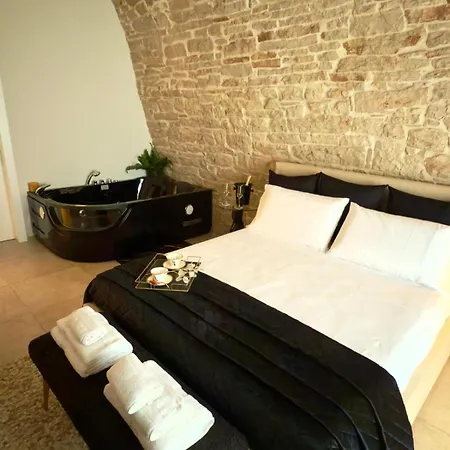 Masseria Finigrini Luxury Bed and Breakfast Κοράτο