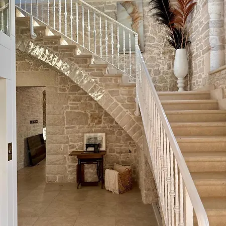 Masseria Finigrini Luxury Bed and Breakfast